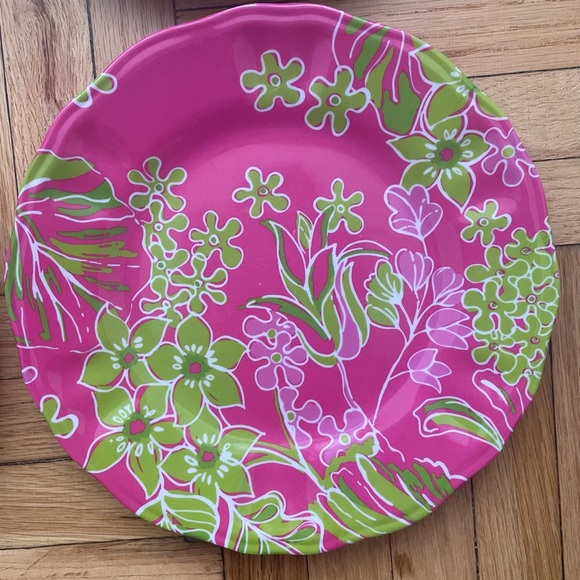 Set of 4 Lilly Pulitzer Plates - Picture 6 of 10